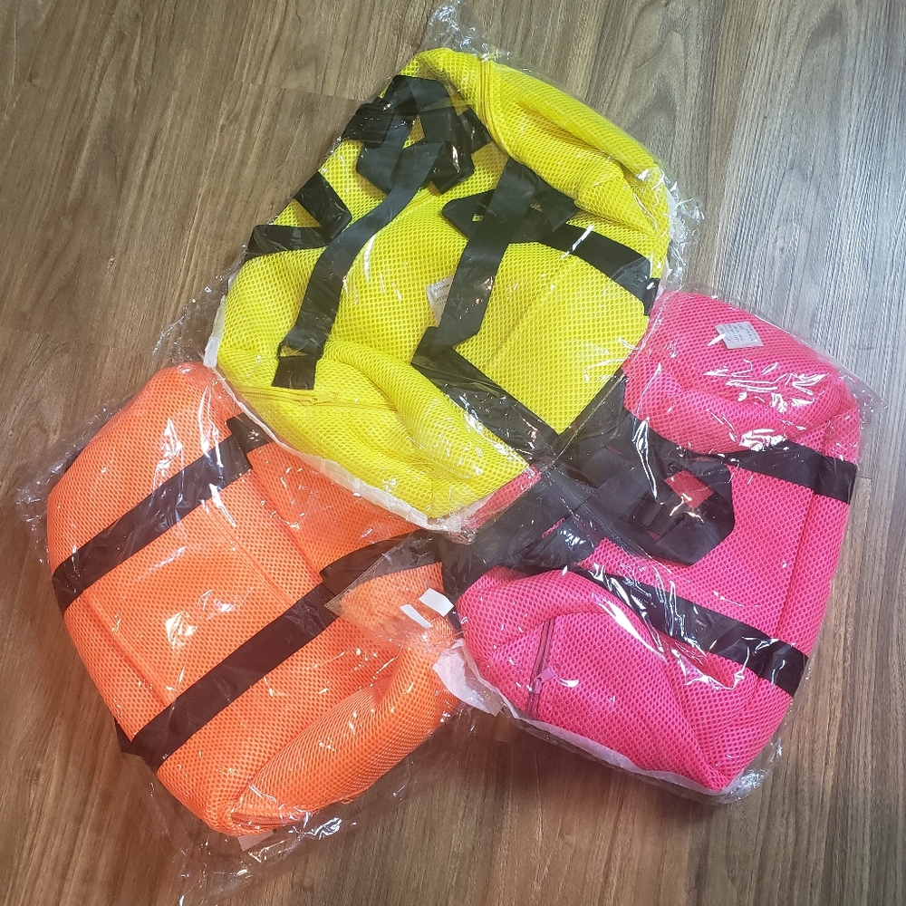 🌸🌸DUFFLE BAGS!🌸🌸